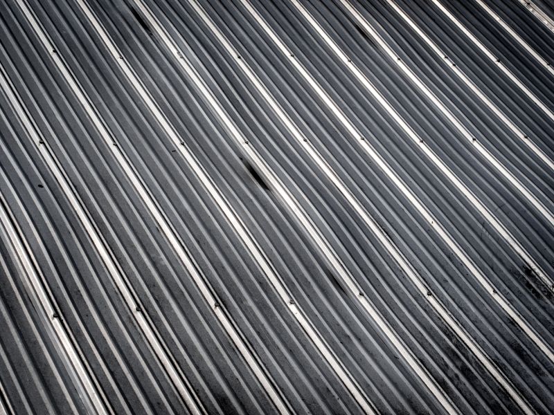 Who Does Metal Roof Panel Replacements